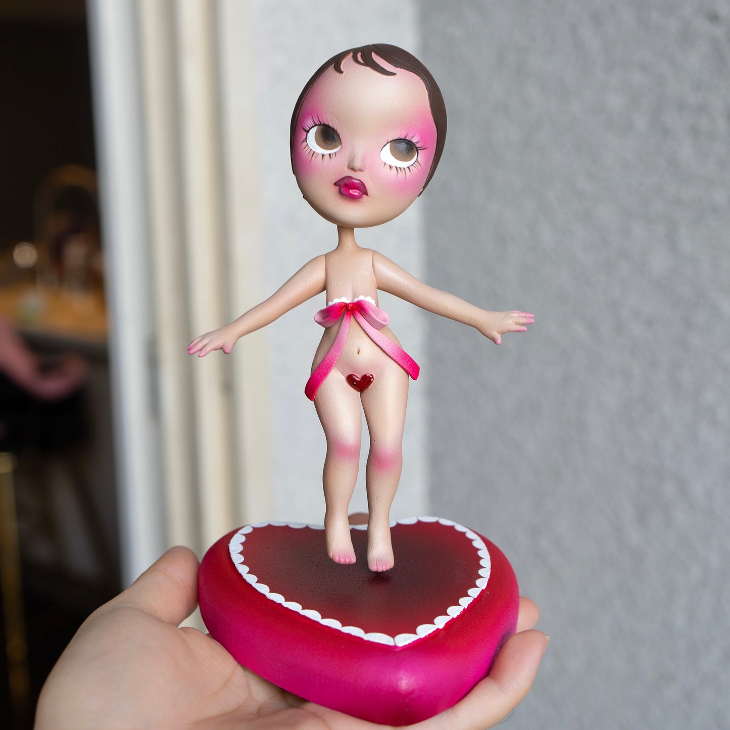 Bitchseida - Not Too Close!